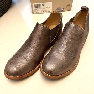 Clarks women’s slip on Oxford